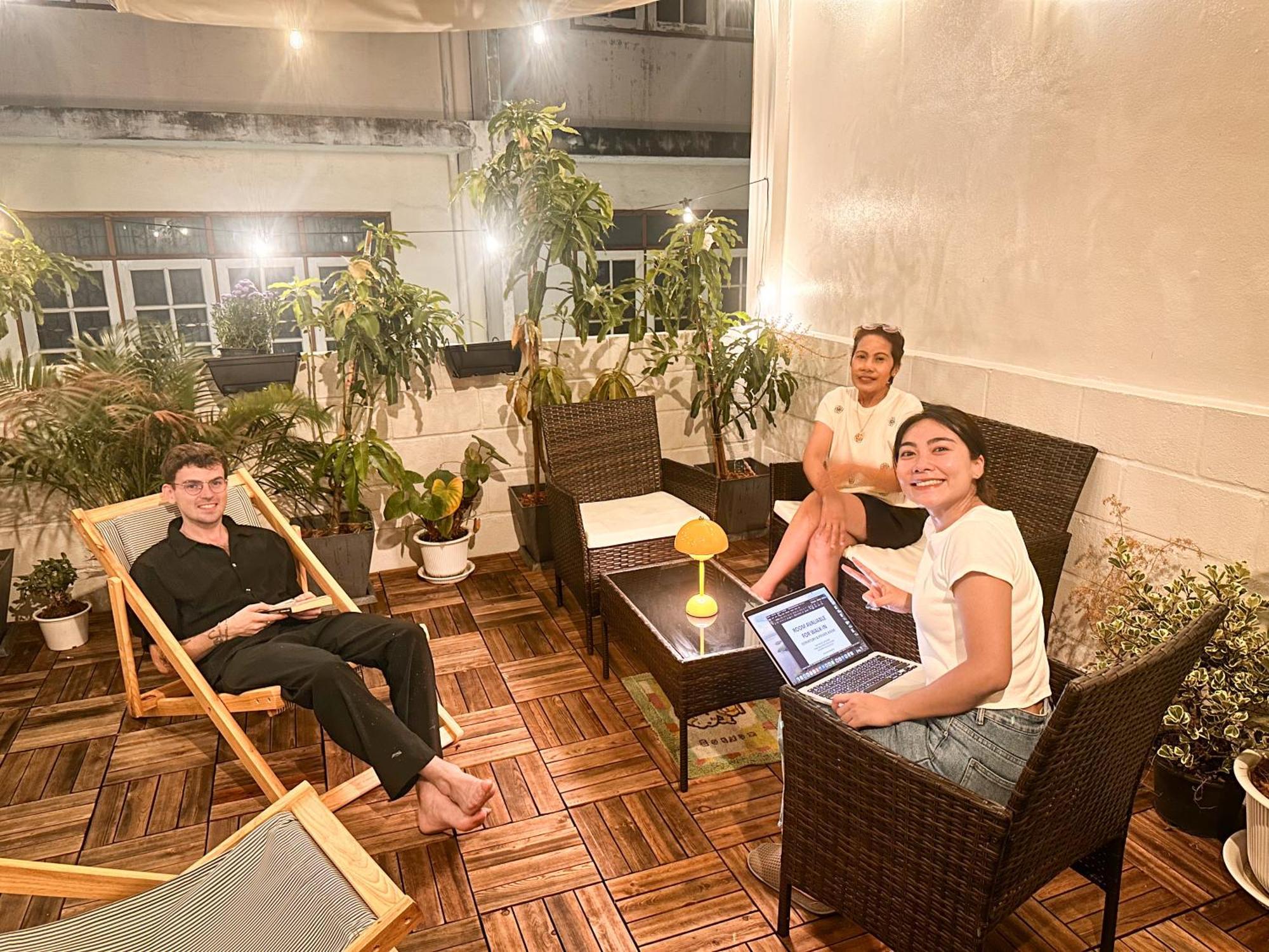 Bangkok Neighborhood Hostel Экстерьер фото